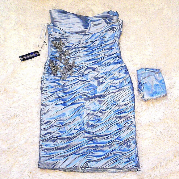 Terani Designer dress - Picture 3 of 4